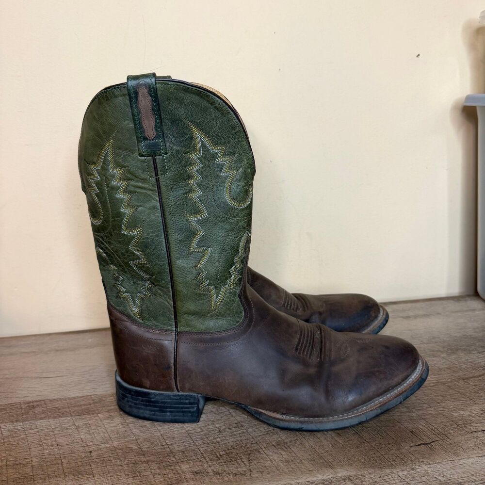Old West Men's 10.5 Western cowboy Boots two-tone